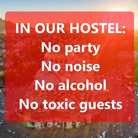 "No Party & Many Rules" Hostel N1 Sofia Ngoại thất bức ảnh