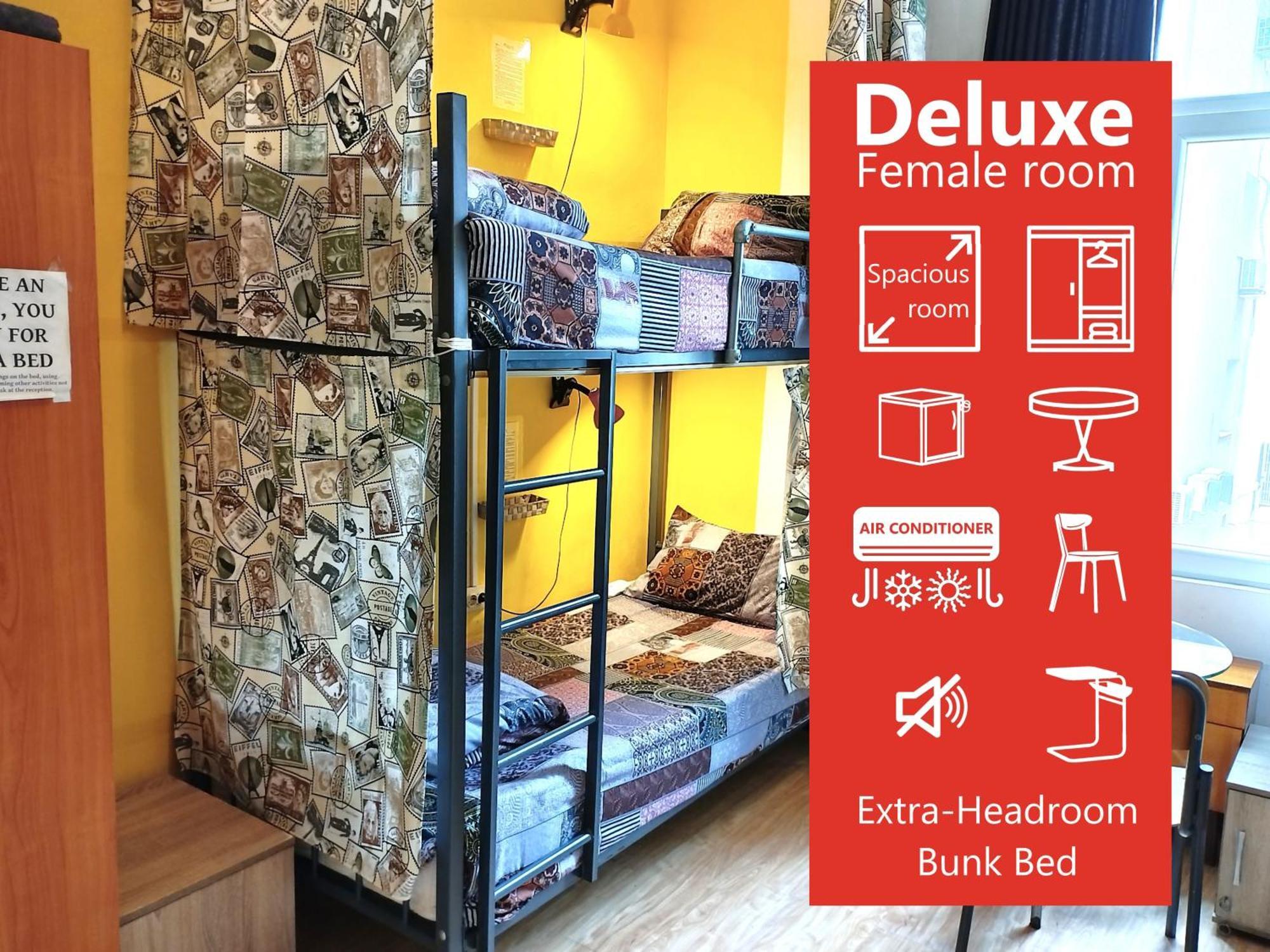 "No Party & Many Rules" Hostel N1 Sofia Ngoại thất bức ảnh